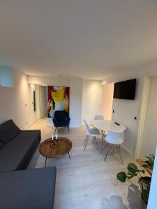 3-room apartment with free parking and terrace