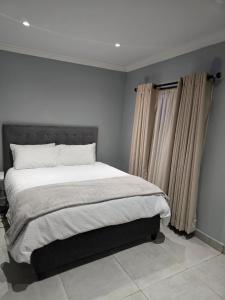 Rachel`s Apartments - Stepney Crescent