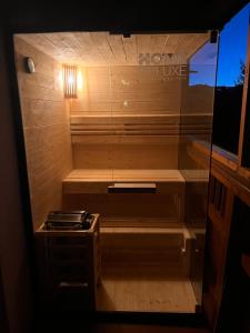 Chalet Platzhirsch Zillertal Panoramablick Sauna Ski out