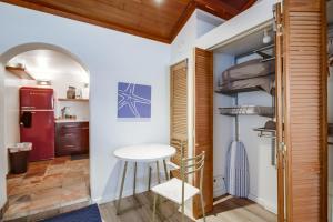 Coastal SD Retreat Studio Pets Close to Ocean