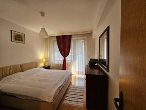 Premium 1 One bedroom apartment Maksim Gorki street 8