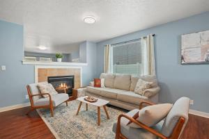 Large Nampa Gathering! Basketball courts Community