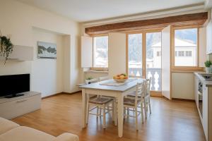 Refuge in the Belluno Dolomites with a view of Boite