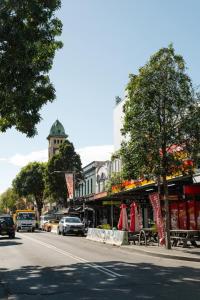 New York Inspired Apartment with Sweeping City Views