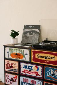 New York Inspired Apartment with Sweeping City Views