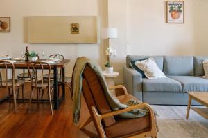 New York Inspired Apartment with Sweeping City Views