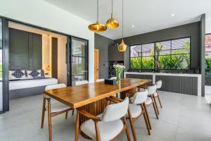 The R Villa Patuha - Stunning Rice Field Views