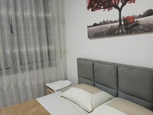 Apartament Astir
