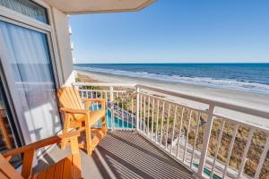 NEW Baywatch Renovated w Direct Oceanfront Views