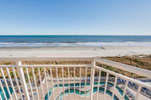 NEW Baywatch Renovated w Direct Oceanfront Views