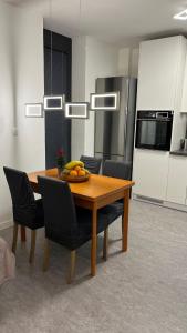 Arena Lake Apartment - VIVO & City w free parking