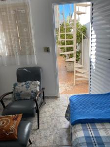 Edicule in the Center, next to the city hall and station