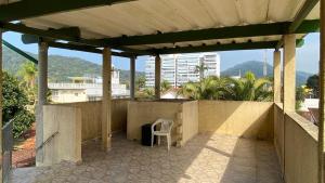 Magnífico Sobrado Vista Mar a 100 metros da Praia!