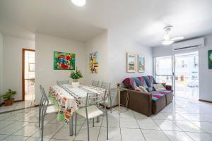 Apto Gaivotas 100m da praia dos Ingleses by Achei