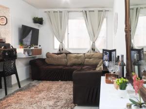 Quarto em apartamento compartilhado 80m da praia em BC