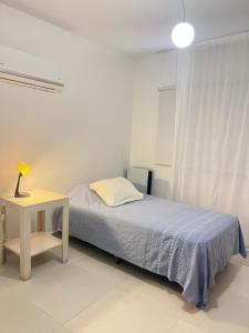 Habitacion Villa Allende metros del golf para mujer