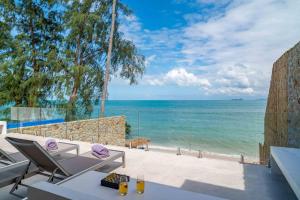 Beachfront 6BR Luxury Escape Private Pool