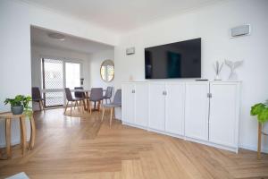 Fourseagulls - Private Beach Home - Pet Friendly - No Linen Included