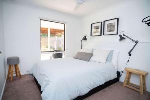 Fourseagulls - Private Beach Home - Pet Friendly - No Linen Included