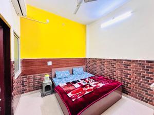 Shri Radha Ji Guest House