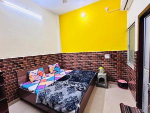 Shri Radha Ji Guest House