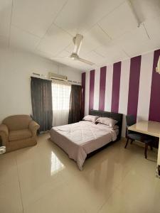 Shahzie Nirwana Pool Homestay Klebang