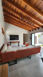 Vilaguaeca Alto Padrão 6 suites SPA