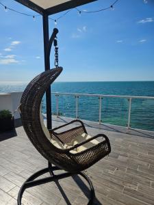 Oceanfront paradise live the experience