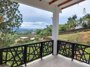 El Encanto - El Peñol