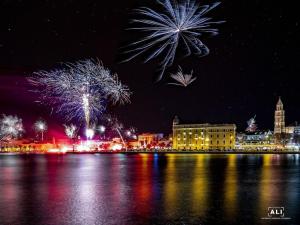 Villa in Podstrana with barbecue and Wi-Fi