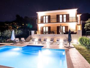 Villa in Podstrana with barbecue and Wi-Fi