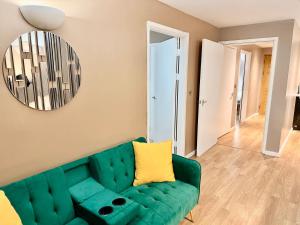Modern Leeds Train Station 2 Bed Apartment