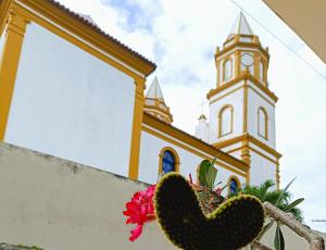 Casa aconchegante ao lado da Igreja Matriz- Bananeiras-PB