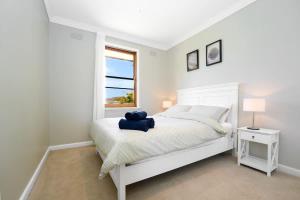 Seednest Modern Family Garden & BBQ retreat