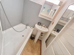 Appartement cosy avec balcon, parking et animaux admis - FR-1-692-118