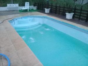 Casa con hermoso parque y pileta