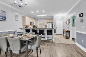 Modern 2BR Condo at Magnolia Pointe