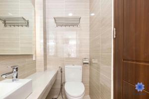 KINDNEST Cosy & Luxury Apartment, 5 Minutes to Tan Son Nhat Airport, Central Location