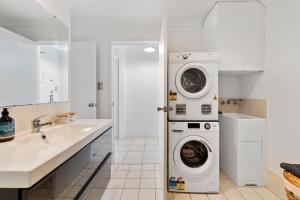 Refined & Relaxed A Sepal Stay