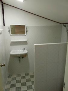 Koh Kho Khao Guest House