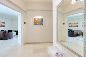 Oksanas Bernadette Apartment