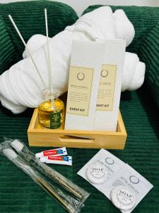 Shore Balcony MOA Price worthy Wifi Pool Netflix