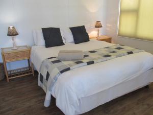 Point Village Accommodation - Point Road 20