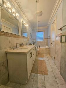 Ensuite in New Home with Parking, Close to Bluffers Park, Lake Ontario, 15 Mins to Downtown