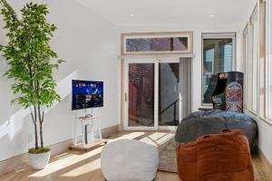 Upscale DC Row Home with Parking and Fire Pit