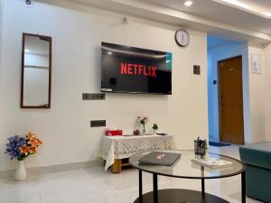 Wood Green 2 BHK Powai Views