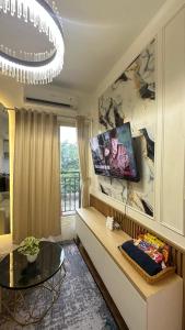 Podomoro Golf View 2 Bedroom by Ensroom