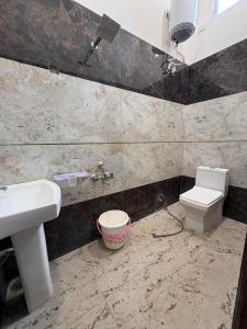 Berlin Villa 6BR Farm Private Pool by Homeyhuts