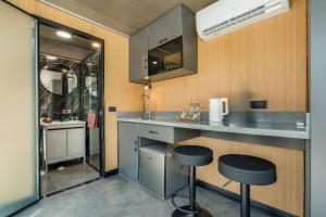 Nomad Cabin Phuketa cozy home terrace &pool&beach