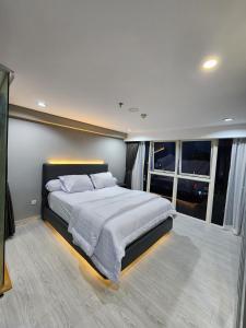 2 Bedroom apartemen Grand Jati Junction